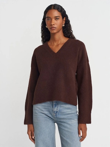 Dilvin Sweater 'Pullover' in Brown: front