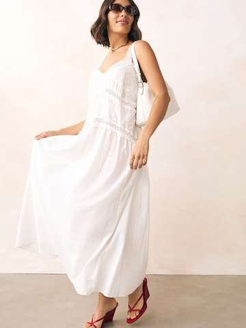 Next - Sandalias de dedo 'Forever Comfort' en rojo