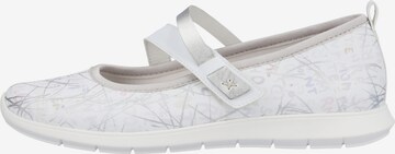 REMONTE Ballet Flats with Strap in White