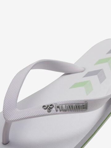 Hummel T-Bar Sandals 'Chevron' in White