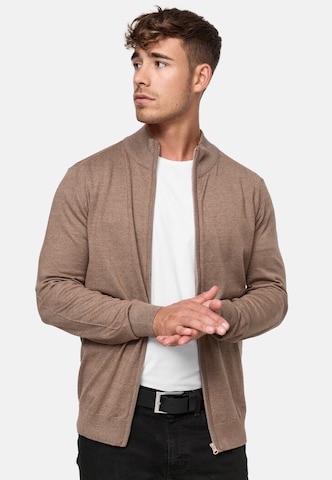 INDICODE JEANS Gebreid vest 'Lau' in Beige: voorkant