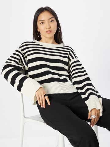 UNITED COLORS OF BENETTON Sweater in White: front