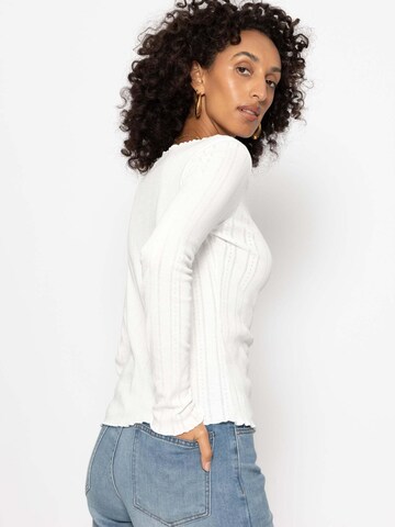 SASSYCLASSY - Camiseta en blanco