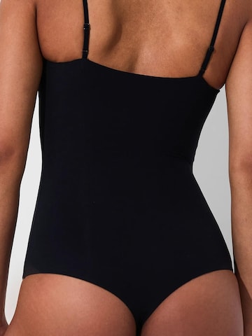 cfab (formerly creamy fabrics) - Body moldeador 'Cami Bodysuit mit String' en negro