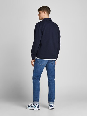 JACK & JONES Sweatshirt in Blau