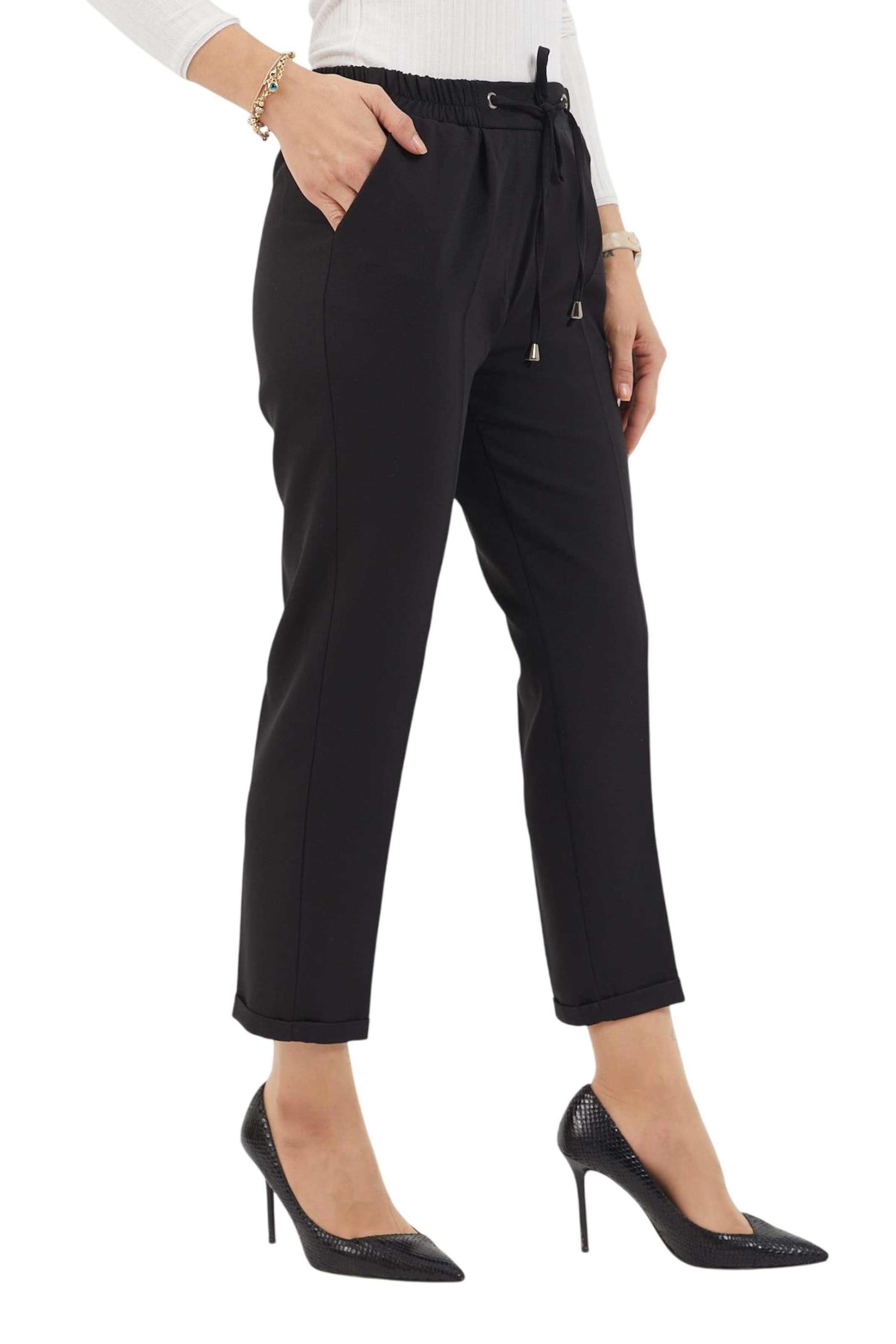 MODAMIHRAM Tapered Pleat-front trousers in Black