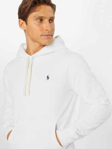 Polo Ralph Lauren Regular fit Μπλούζα φούτερ σε λευκό