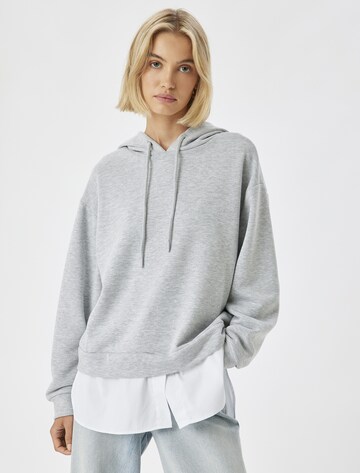 Koton Sweatshirt in Grijs: voorkant