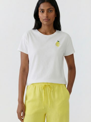 OUI Shirt in White: front