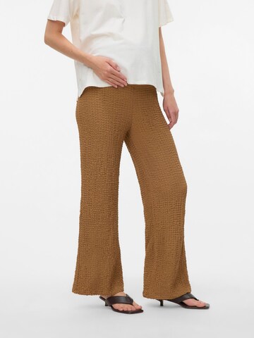 Loosefit Pantalon MAMALICIOUS en marron : devant