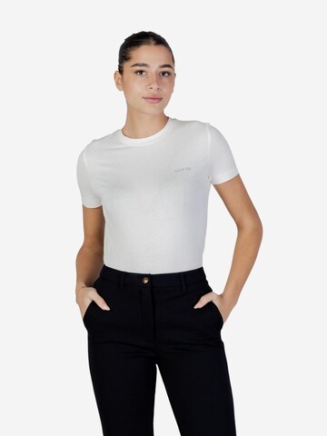 Top 'TRACEY CN SS T-SHIRT V6RI07 J1314' di GUESS in beige: frontale