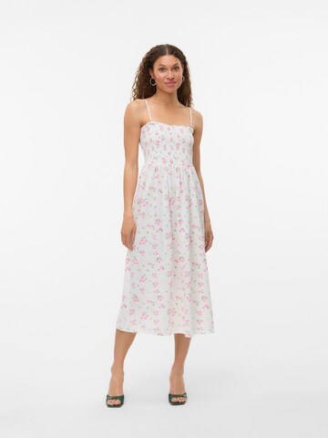 Robe 'VMHallie' VERO MODA en blanc : devant