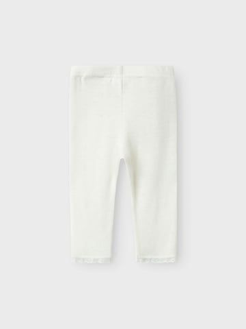 NAME IT - Skinny Leggings 'NBFWang' en blanco