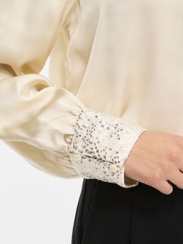 VILA - Blusa 'VISOFIE' en beige