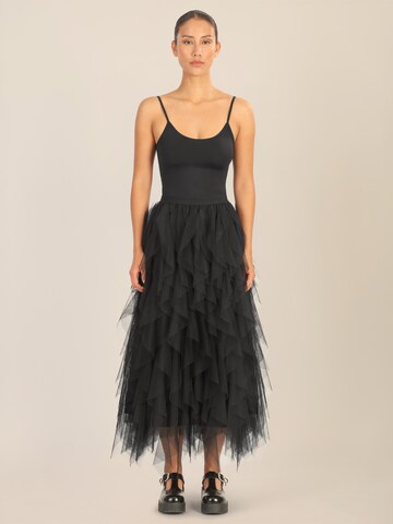 APART Skirt in Black