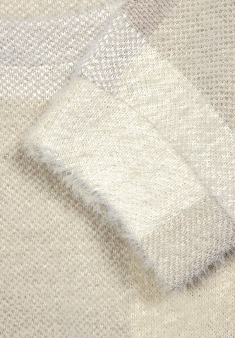 STREET ONE Shirt in Beige