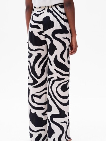 Blue Shadow Wide Leg Hose‌‌‌‌‌ in Schwarz