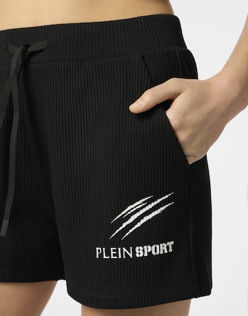 Plein Sport Loosefit Shorts in Schwarz
