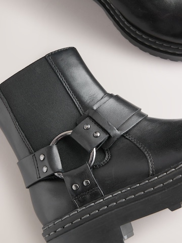 Next - Bota em preto