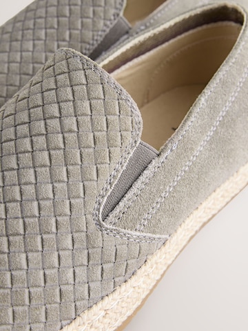 Espadrillas di Next in grigio