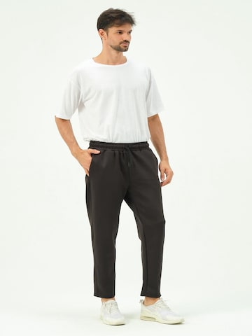 C&City Tapered Pajama in Black