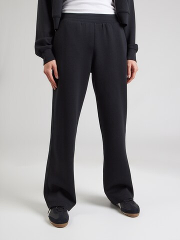 Abercrombie & Fitch Loose fit Trousers in Black: front