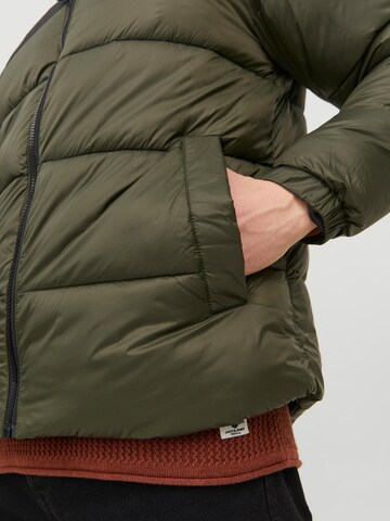 JACK & JONES Winterjas 'Toby' in Groen