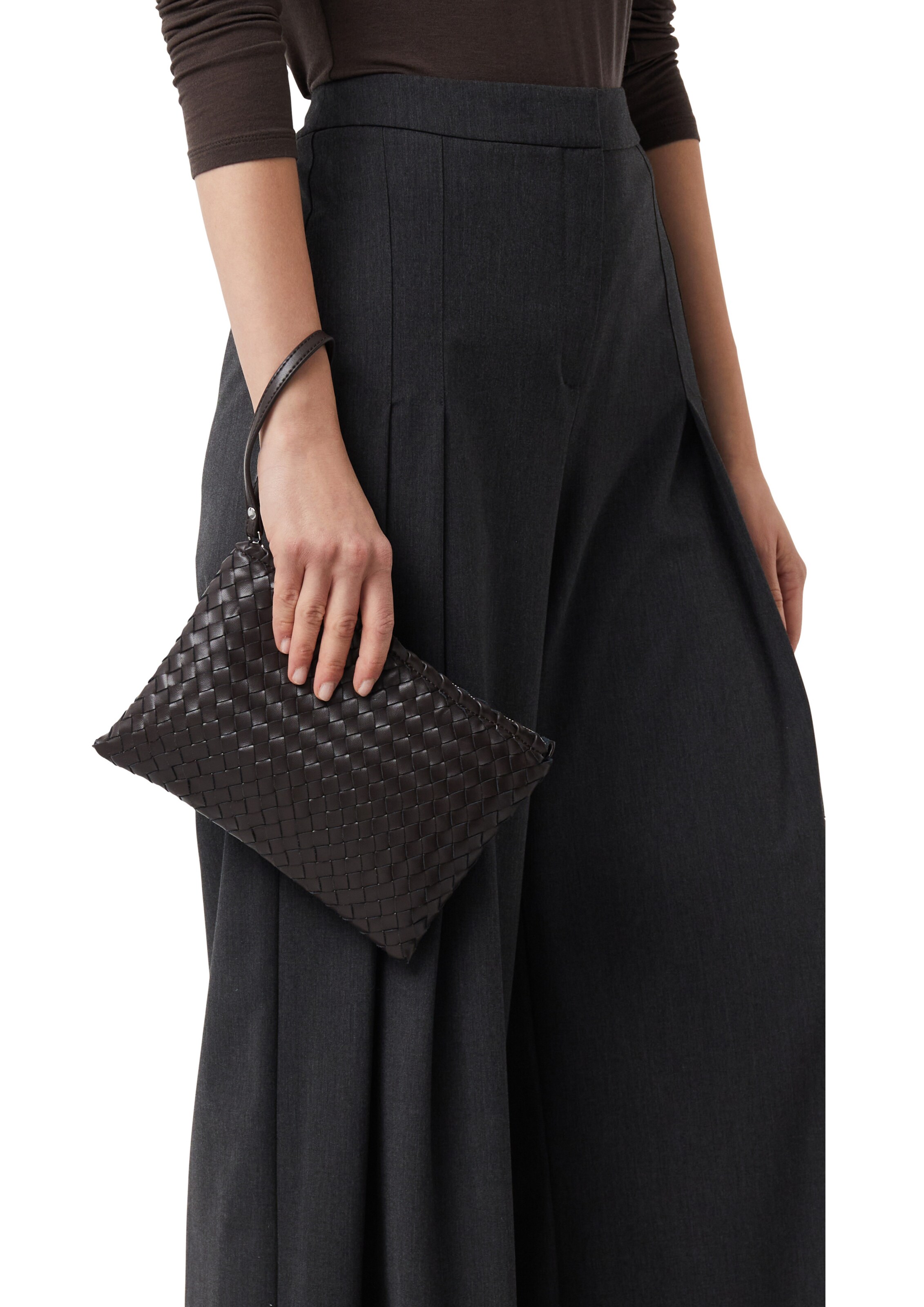 COMMA Clutch in Bruin: voorkant