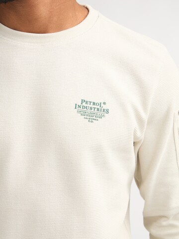 Petrol IndustriesSweater majica - bijela boja