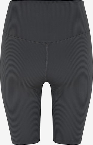 Girlfriend Collective Skinny Sportshorts in Schwarz