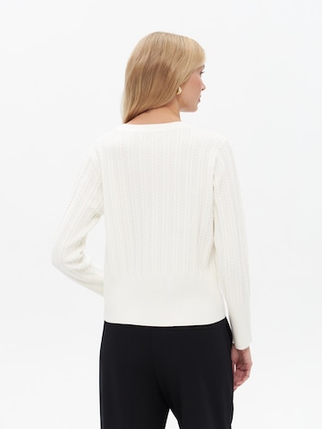 Passioni Knit Cardigan in Beige