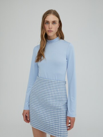 EDITED Shirt 'Juniper' in Blauw: voorkant