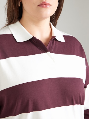 T-shirt 'VMCMOLLY' Vero Moda Curve en rouge