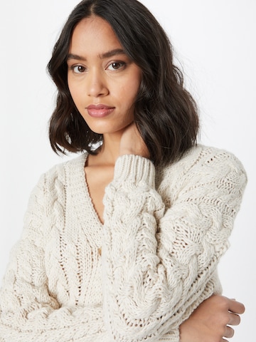 Sublevel Knit Cardigan in Beige