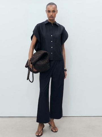 MANGO Bootcut Hlače 'TOMY-H' | modra barva
