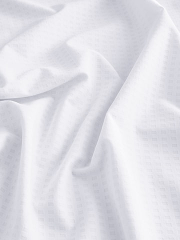 Next Paita värissä valkoinen