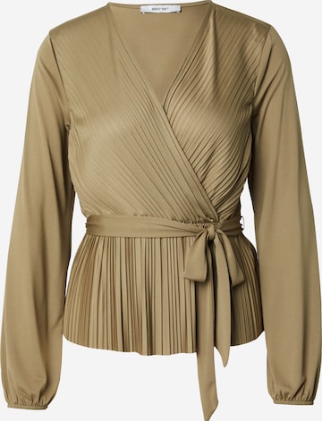 ABOUT YOU - Blusa 'Lilia' en verde: frente