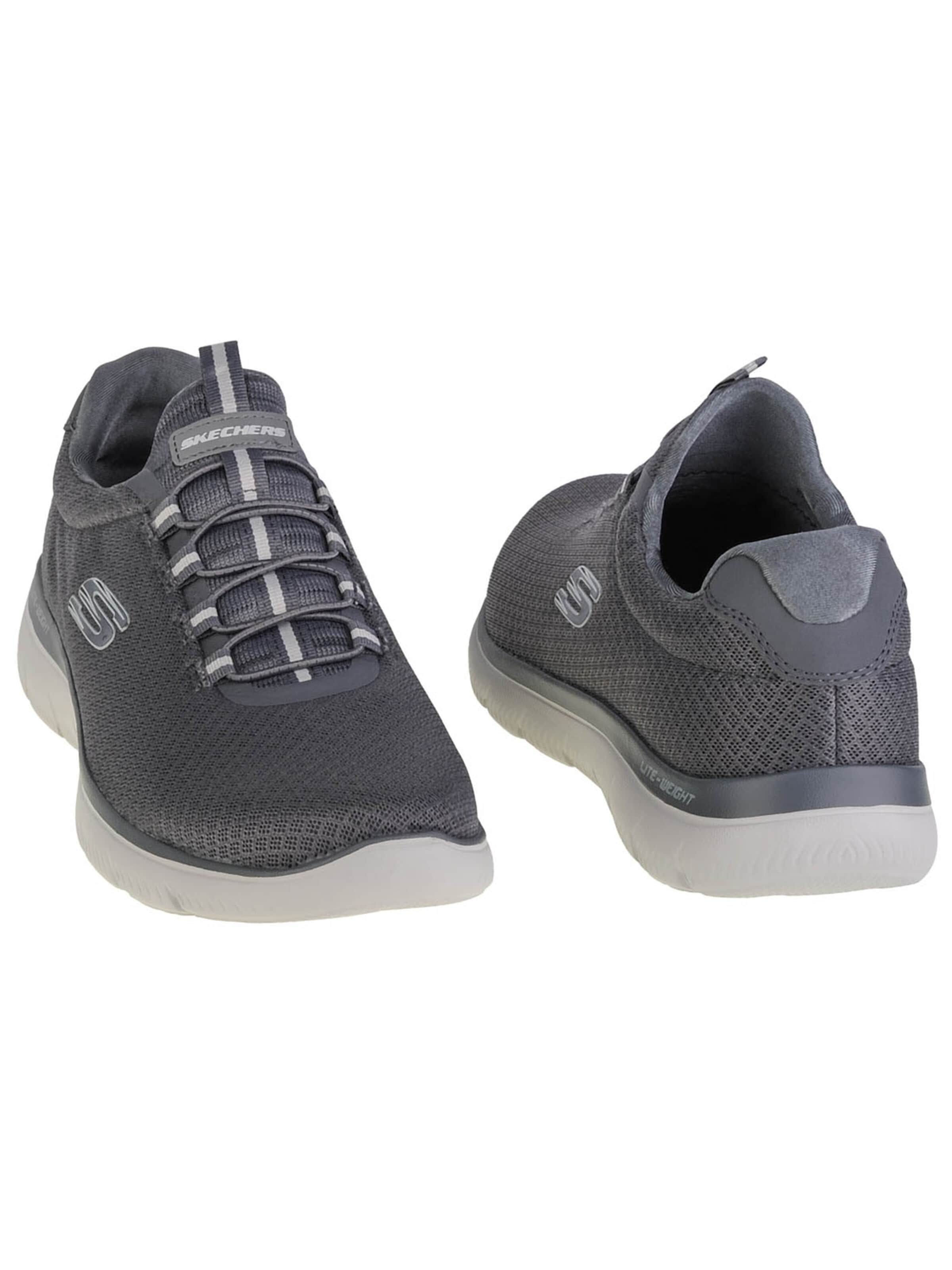 SKECHERS Sneakers laag 'Summits' in Grijs