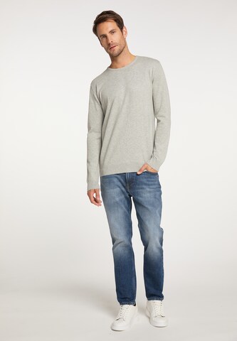 ICEBOUND Sweater in Grey