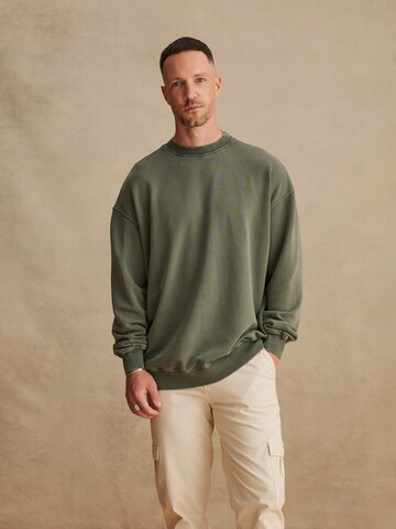 DAN FOX APPARELSweater majica 'Jason' - zelena boja: prednji dio