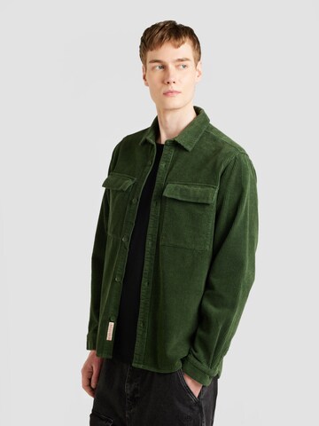 Revolution Regular fit Button Up Shirt in Green: front