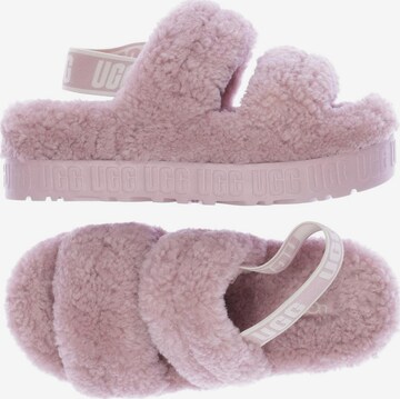 UGG Sandalen 38 in Pink: predná strana