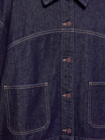 Geacă de primăvară-toamnă de la Pull&Bear pe albastru