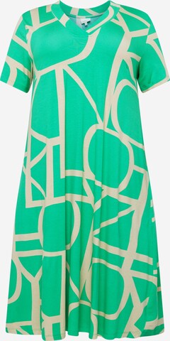 Robe 'FYRLA' ONLY Carmakoma en vert : devant