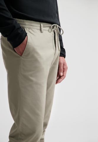 Dstrezzed Regular Trousers 'The Lancaster' in Grey