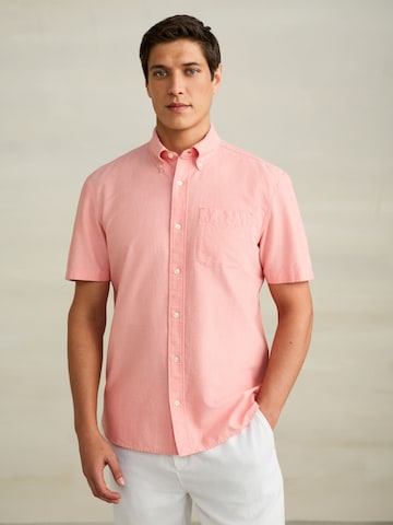 Regular fit Camicia di Next in rosa: frontale