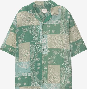 Pull&Bear Comfort Fit Skjorte i grønn: forside