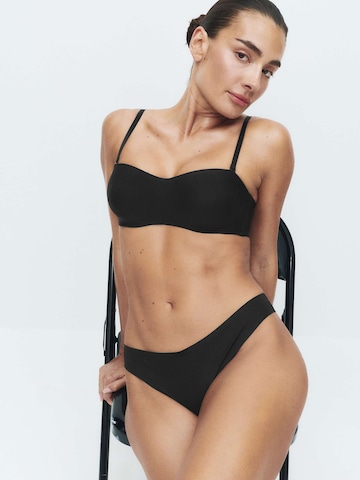 Balconnet Soutien-gorge Marks & Spencer en noir : devant