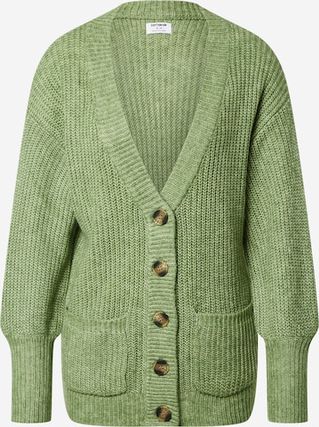 Geacă tricotată de la Cotton On pe verde: față