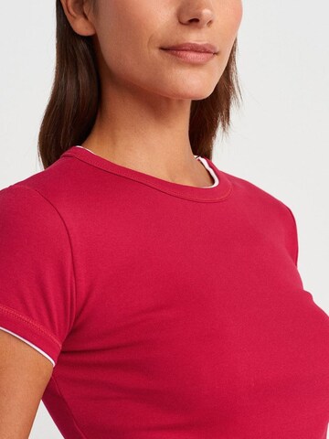 Maglietta 'T-Shirts' di Dilvin in rosso